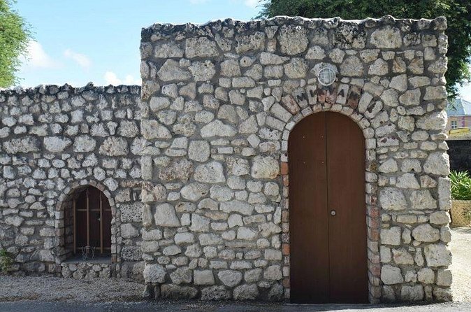 2-Hour Small Group Guided Bridgetown Historic Jewish Walking Tour - Best times and practical preparation