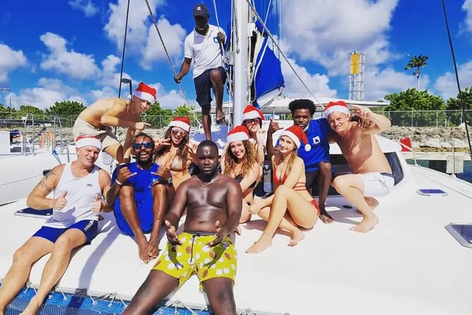 Barbados Catamaran Snorkeling Turtle and Shipwrecks tour - Sailing the west coast toward Holetown