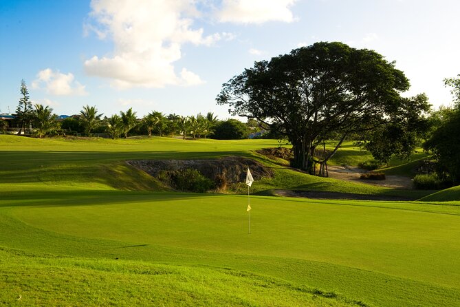 Barbados Golf Experience Pass Challenge and Fun Golf for All - The atmosphere at check-in and after the round