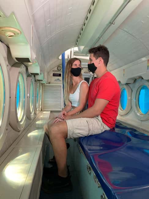 Bridgetown: Submarine Guided Night Tour - The first underwater views use natural daylight