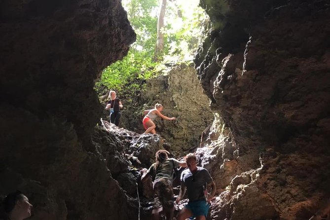 Cole's Cave Hike - How tough is the two-hour route?