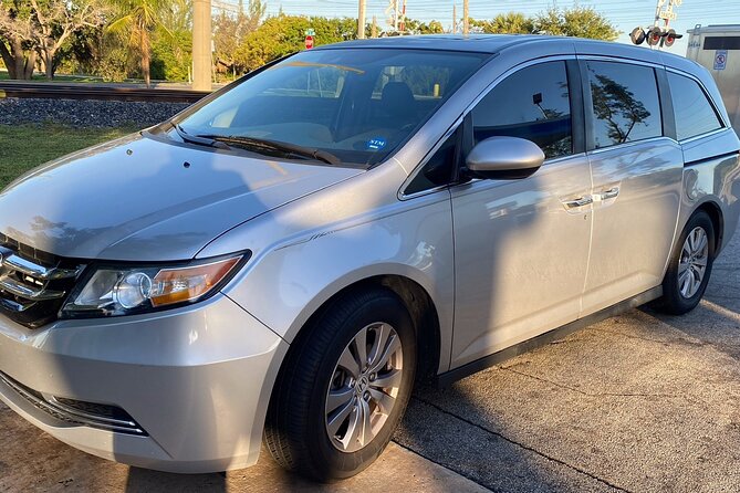 Grantley Adams Airport (BGI) to Bridgetown - Round-Trip Transfer - From Grantley Adams Airport to your Barbados resort