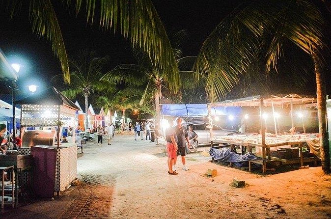 Oistins Fish Fry Experience - The 7:00 pm pickup and ride to Oistins
