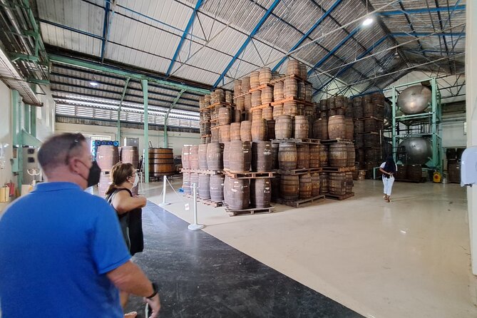Private All Inclusive Rum Journey in Barbados - What the guide adds to the day