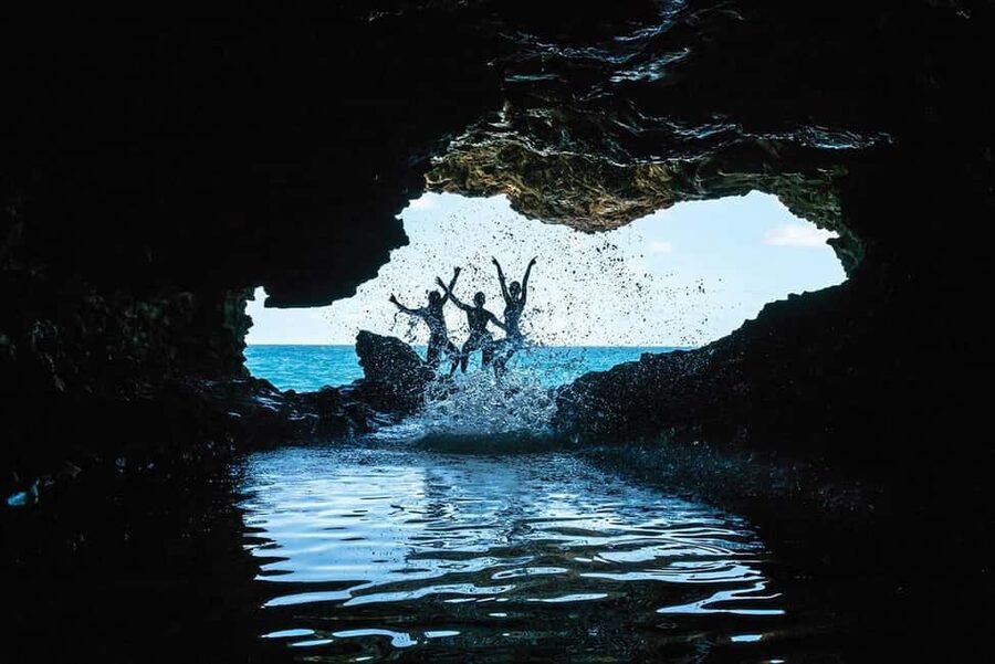 Sweet Life Island Tours - Holetown and the west coast